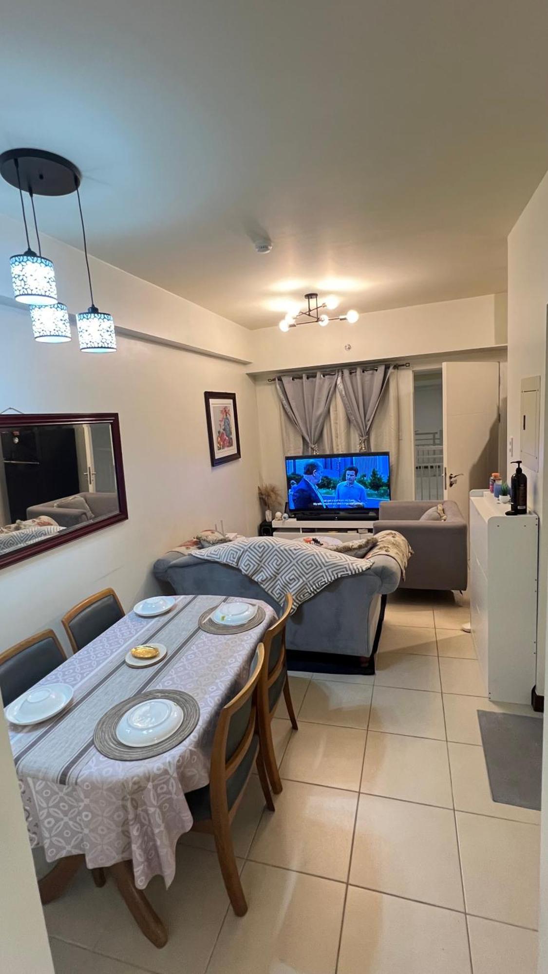Brixton Place, Weston Tower Manila Bagian luar foto
